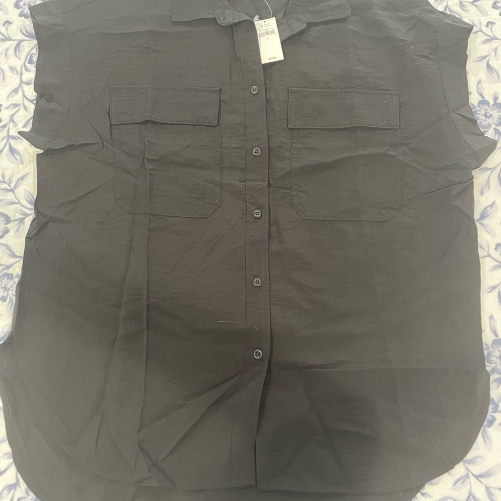 GAP Women's Black Button-Down Shirt (cap sleeves)